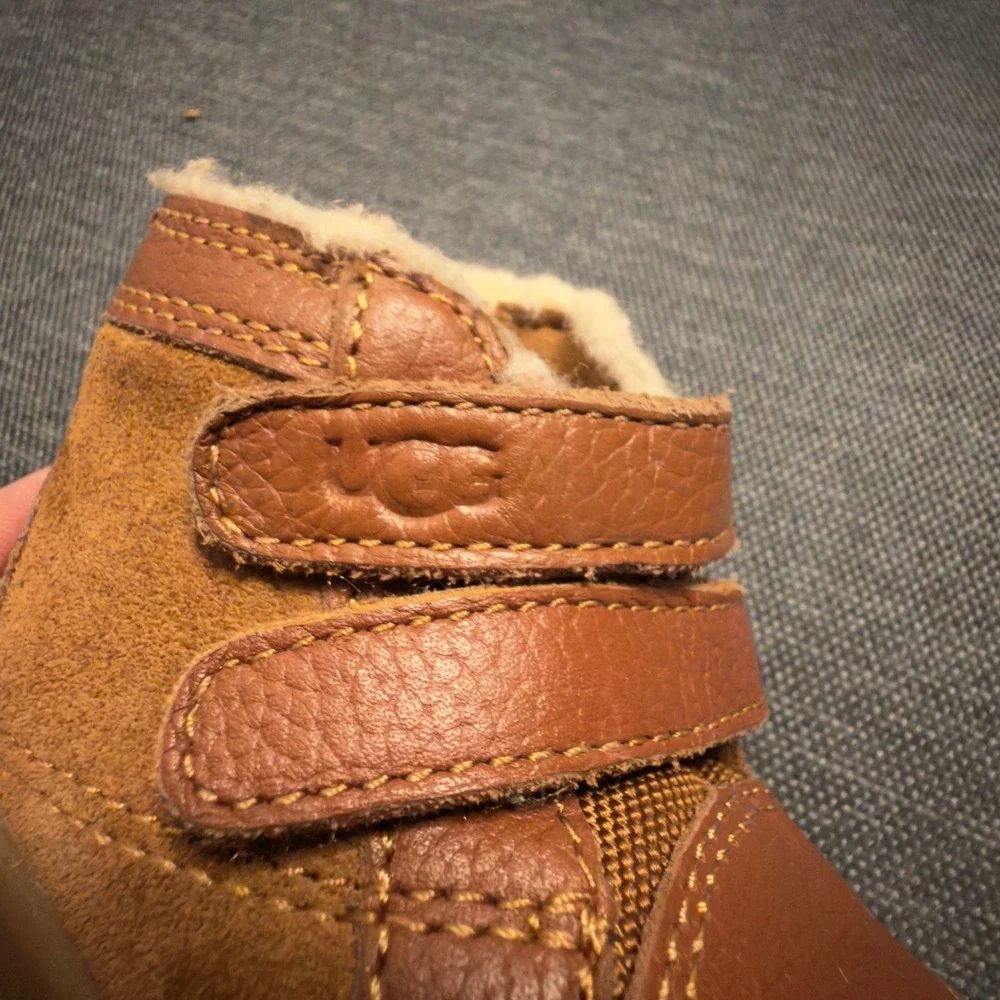 UGG Keelan Infant Chestnut Leather Suede Fur Lined Boots 1143651I Size 0/1